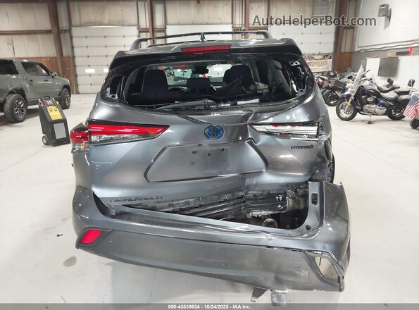 5TDBBRCH3PS589867 2023 TOYOTA LE Gray 
