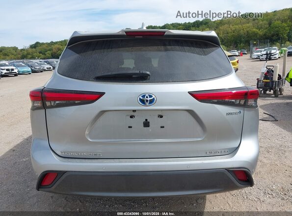 5TDDBRCH5MS015873 2021 TOYOTA LIMITED Silver 