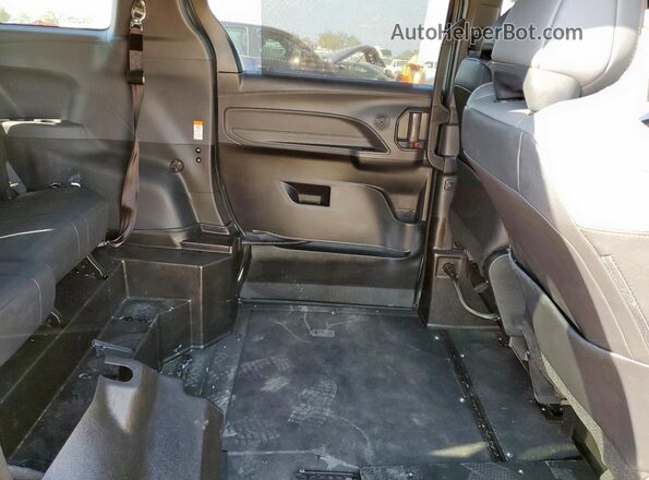 5TDDSKFC5PS074014 2023 TOYOTA SIENNA Gray Вид задньої частини салону