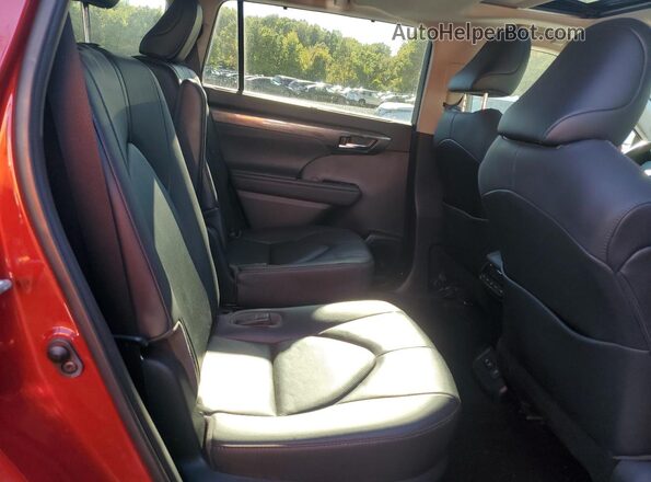 5TDDZRBH6LS028658 2020 TOYOTA LIMITED Красный Вид задней части салона