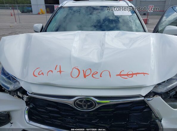 5TDDZRBH9LS004046 2020 TOYOTA LIMITED White Հետևի տեսք