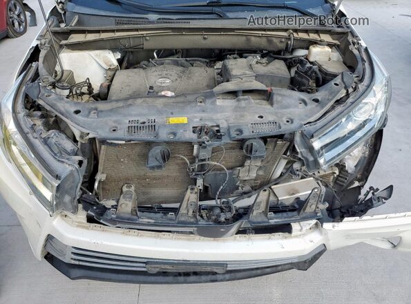 5TDDZRFH6JS867541 2018 TOYOTA LIMITED White 