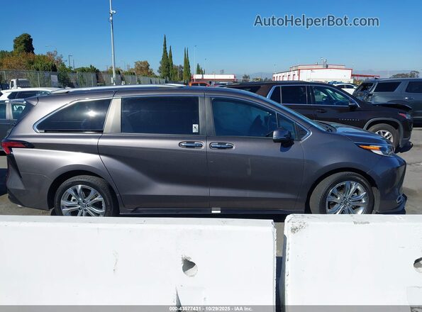 5TDERKEC5PS178147 2023 TOYOTA SIENNA Gray Rear interior view