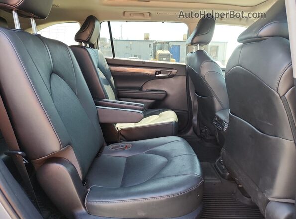 5TDFZRAHXMS073470 2021 TOYOTA HIGHLANDER Blue Սալոնի հետևի տեսք