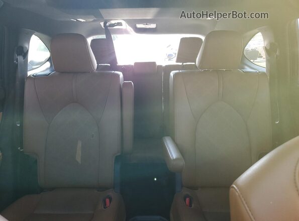 5TDFZRBH0NS252908 2022 TOYOTA HIGHLANDER Black Rear seats view