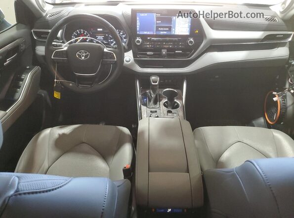 5TDFZRBH2LS019853 2020 TOYOTA HIGHLANDER Серебряный 