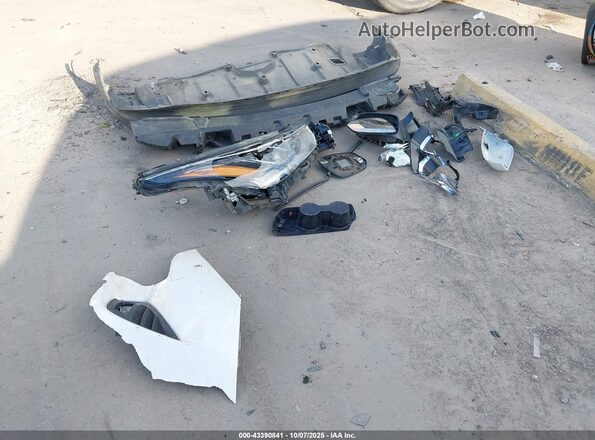 5TDFZRBH7MS133039 2021 TOYOTA HIGHLANDER White Vista del salpicadero