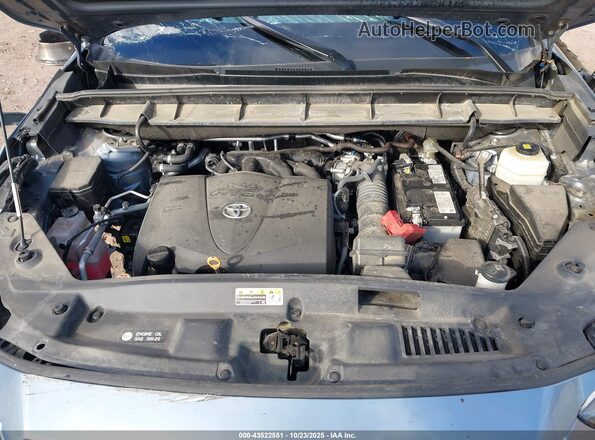 5TDFZRBH8LS008761 2020 TOYOTA HIGHLANDER Silver Rear view