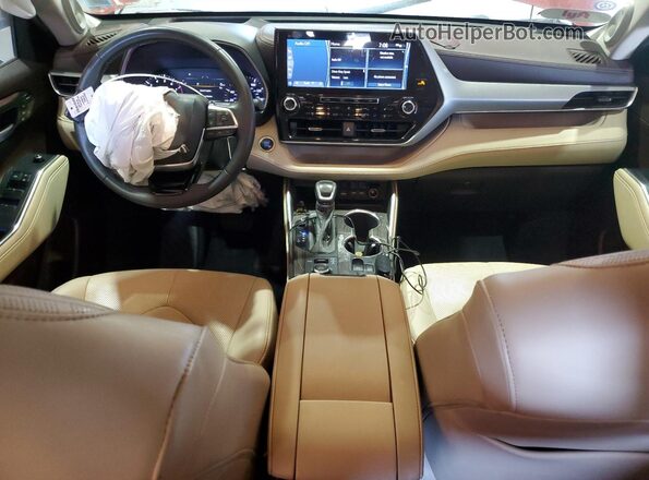 5TDFZRBH8LS029044 2020 TOYOTA HIGHLANDER Красный Вид панели приборов