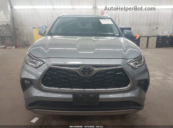 5TDFZRBH8MS143904 2021 TOYOTA HIGHLANDER Light Blue Սալոնի հետևի տեսք