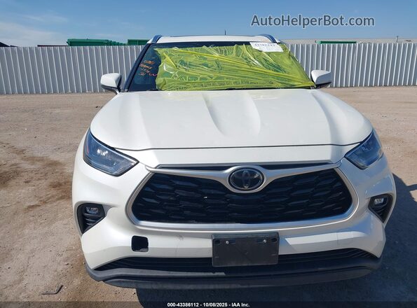 5TDGZRAH8LS501345 2020 TOYOTA LE White Вид щитка приладів