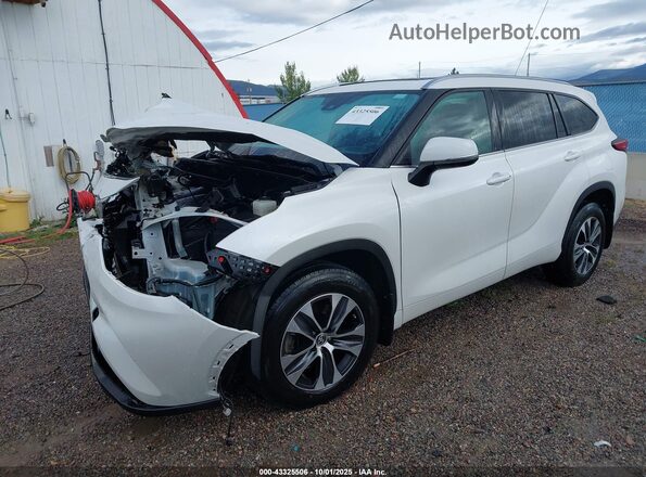 5TDGZRBH2LS039881 2020 TOYOTA LE White Առջևի ձախ երեք քառորդ տեսարան