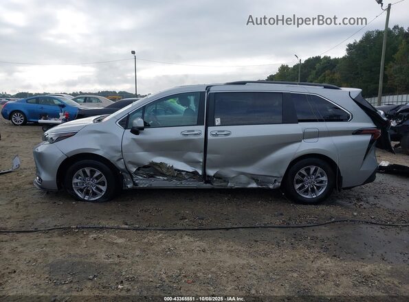 5TDJRKEC9SS255609 2025 TOYOTA LE Silver 