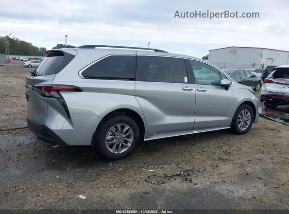 5TDJRKEC9SS255609 2025 TOYOTA LE Silver Widok wnętrza 360 stopni