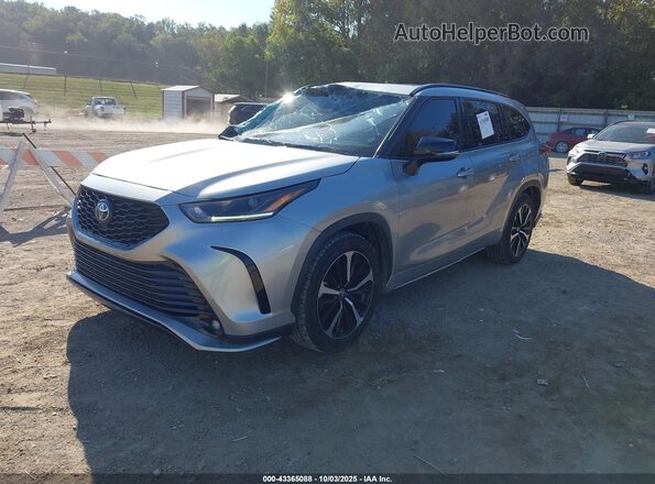 5TDJZRBH3MS160846 2021 TOYOTA HIGHLANDER Silver Front left