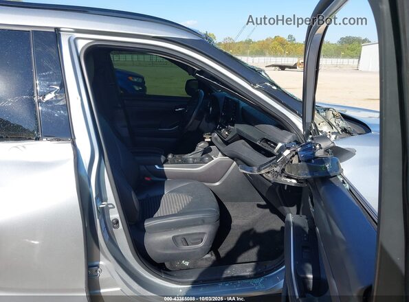 5TDJZRBH3MS160846 2021 TOYOTA HIGHLANDER Silver Front interior view