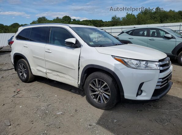 5TDJZRFH3JS879942 2018 TOYOTA HIGHLANDER White 