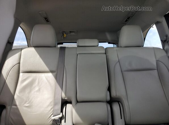 5TDJZRFH3JS879942 2018 TOYOTA HIGHLANDER White 