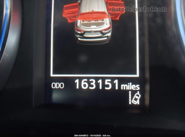 5TDKZRFH0HS509613 2017 TOYOTA LE Белый 