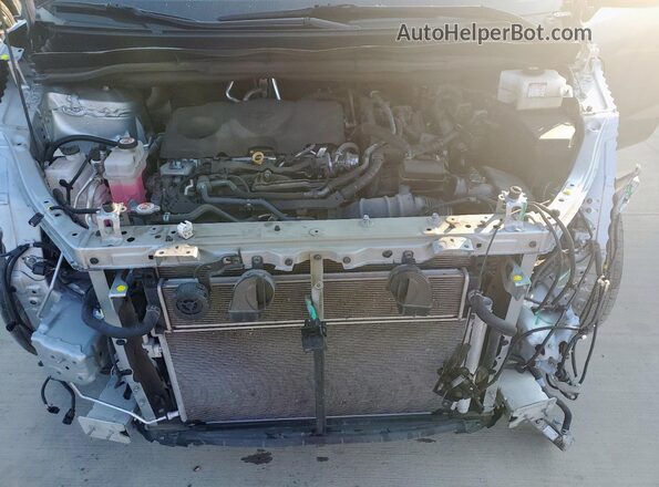 5TDXRKEC2PS155238 2023 TOYOTA SIENNA Silver ძრავის განყოფილების ხედი