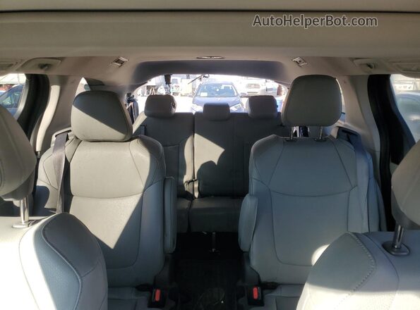 5TDYRKEC1PS137060 2023 TOYOTA LE Blue Widok tylnych siedzeń