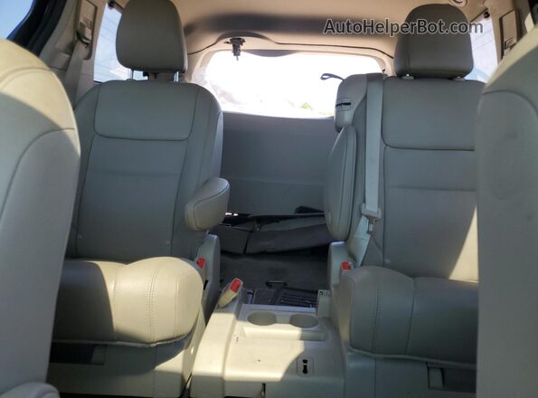 5TDYZ3DC7LS054587 2020 TOYOTA LE Silver Widok tylnych siedzeń