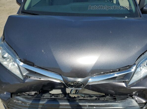 5TDYZ3DC7LS054587 2020 TOYOTA LE Silver Widok komory silnika