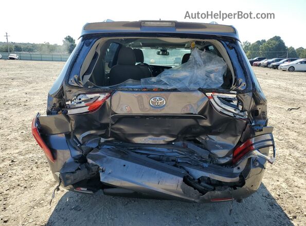 5TDYZ3DC7LS054587 2020 TOYOTA LE Silver Widok z tyłu