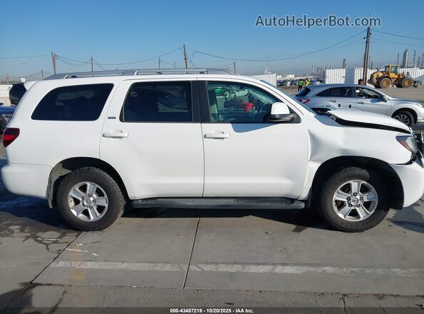 5TDZY5G15JS070636 2018 TOYOTA SEQUOIA White Vista interior trasera