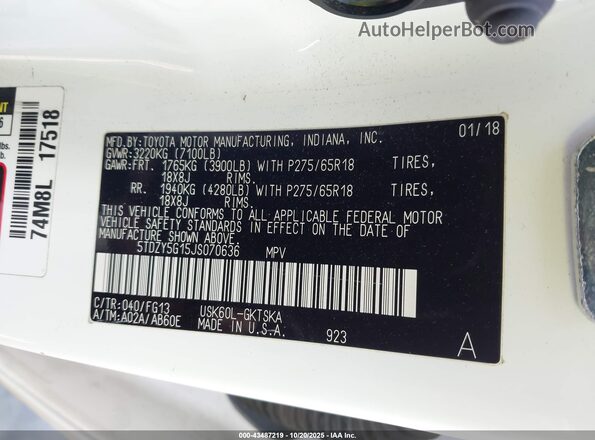 5TDZY5G15JS070636 2018 TOYOTA SEQUOIA White Vista del compartimento del motor