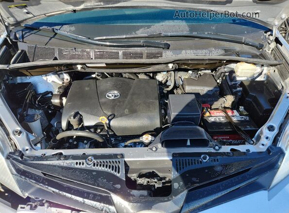 5TDZZ3DC1JS938283 2018 TOYOTA SIENNA Серебряный 