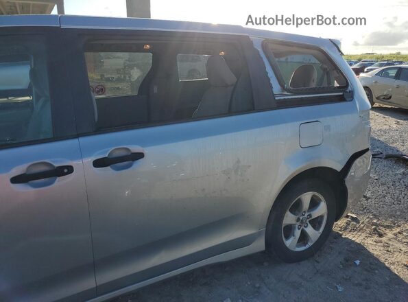 5TDZZ3DC7LS039902 2020 TOYOTA SIENNA Silver Widok zestawu wskaźników