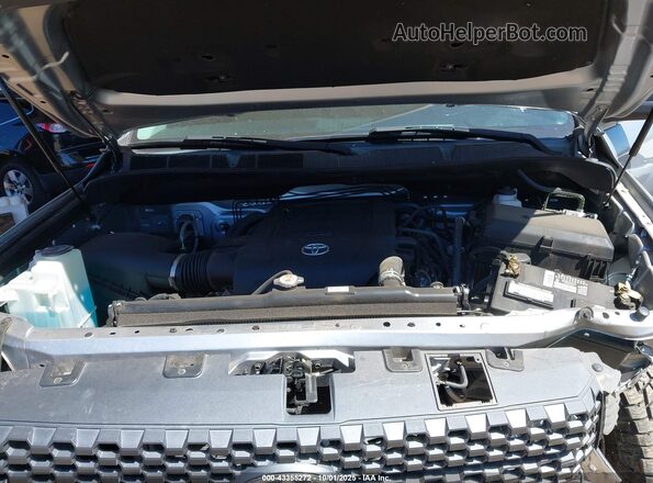 5TFDY5F10MX981807 2021 TOYOTA TUNDRA Серебряный Вид сзади