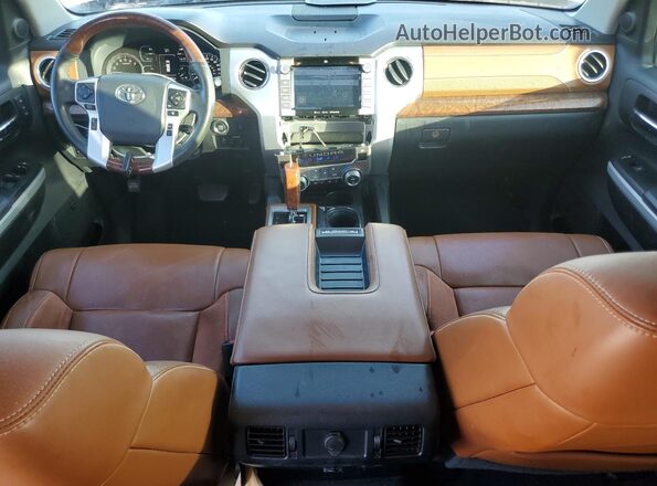 5TFGY5F17LX267961 2020 TOYOTA TUNDRA Black Առջևի վահանակի տեսք