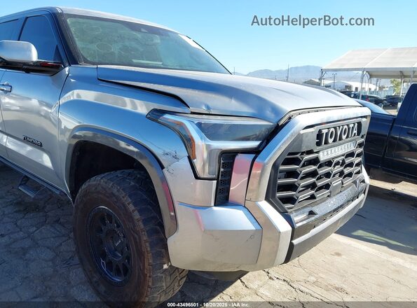 5TFJA5DB5PX089138 2023 TOYOTA LIMITED Серебряный Вид спереди