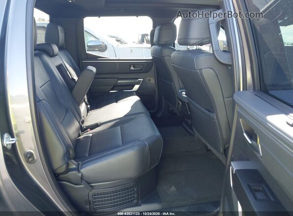 5TFNC5DB1PX033094 2023 TOYOTA TUNDRA HYBRID Gray VIN კოდის სტიკერის ხედი