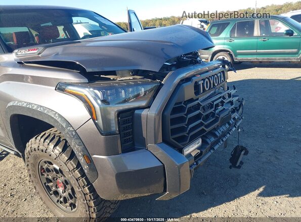 5TFPC5DB0PX022726 2023 TOYOTA TUNDRA HYBRID Gray Widok z przodu