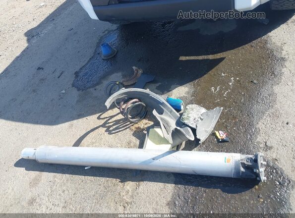 5TFPC5DB8PX016527 2023 TOYOTA TUNDRA HYBRID White Vista del salpicadero