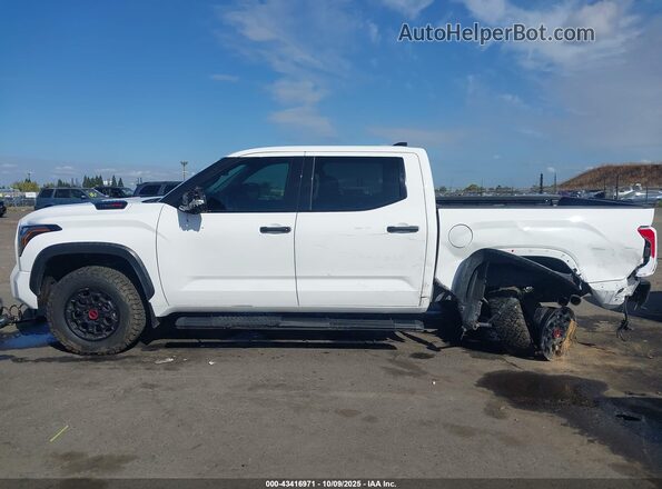 5TFPC5DB8PX016527 2023 TOYOTA TUNDRA HYBRID White Vista interior de 360 grados