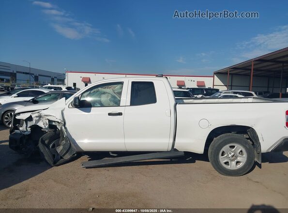 5TFRY5F10MX277175 2021 TOYOTA TUNDRA White Vista interior trasera