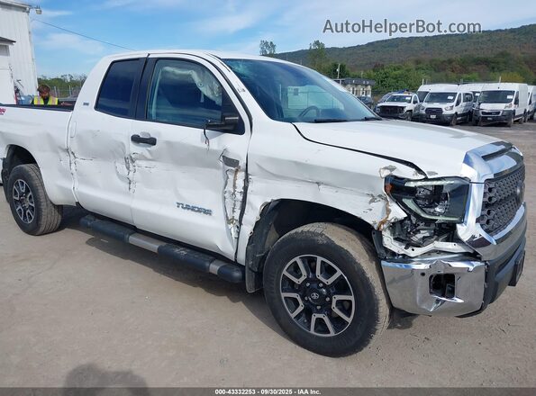 5TFUY5F12LX873638 2020 TOYOTA TUNDRA White Widok z przodu