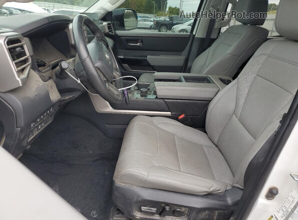 5TFWC5AB7RX003349 2024 TOYOTA LIMITED Белый Вид салона спереди
