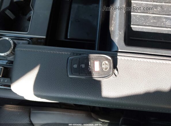 5TFWC5DB9RX065024 2024 TOYOTA LIMITED White Առջևի վահանակի տեսք