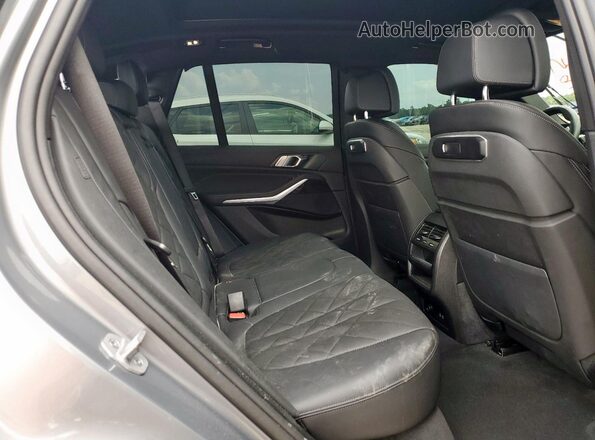 5UX13EU07R9V02935 2024 BMW X5 Silver 
