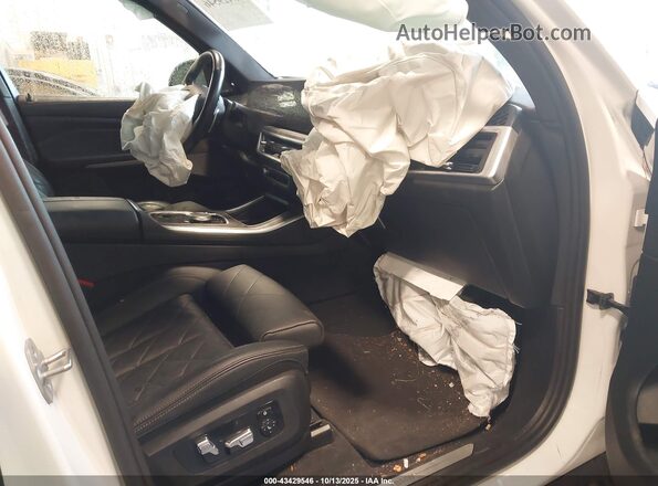 5UX13EU09R9T47935 2024 BMW X5 White Սալոնի դիմացի տեսք