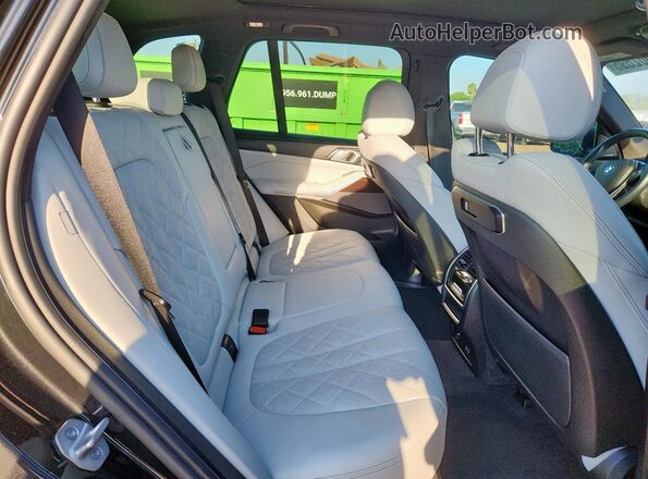 5UX13EU0XR9S33152 2024 BMW X5 Black 
