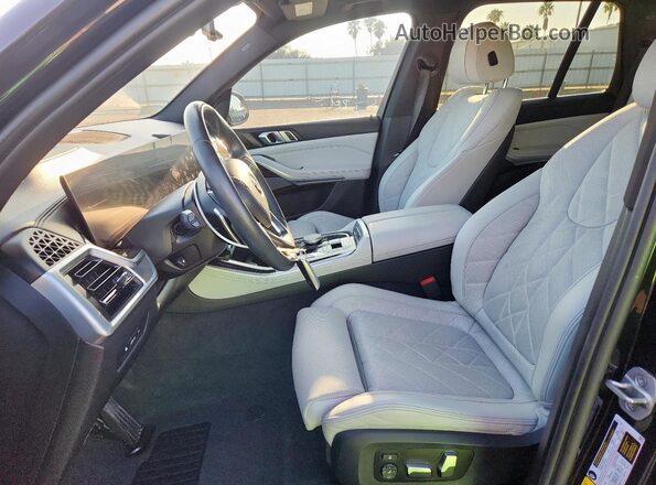 5UX13EU0XR9S33152 2024 BMW X5 Black 