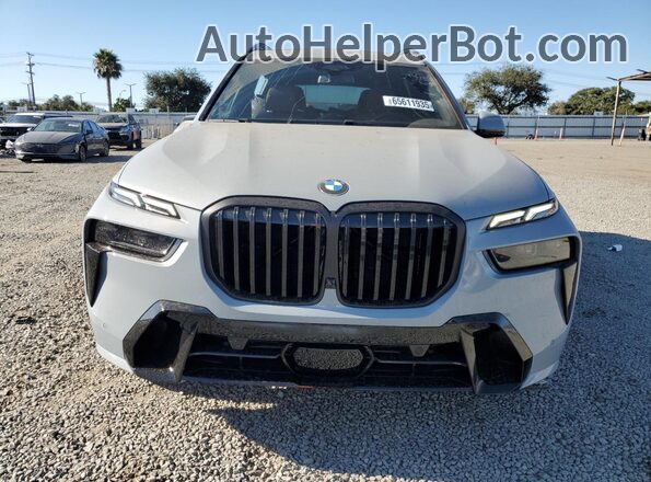 5UX23EM02S9X78997 2025 BMW X7 Gray Вид спереду