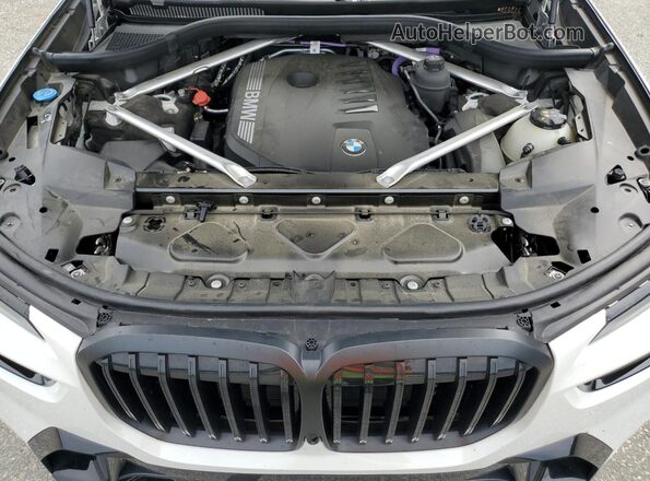 5UX23EM09P9R84972 2023 BMW X7 White Vista del compartimento del motor