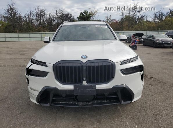 5UX23EM09S9Y79325 2025 BMW X7 White Դիմացի տեսք